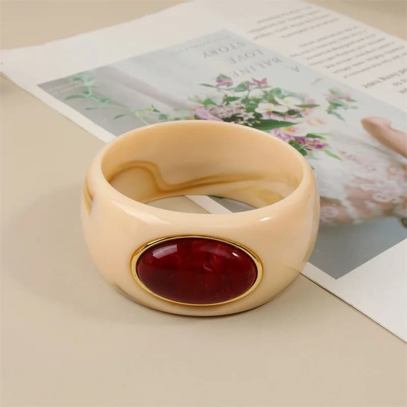 Kwadratowa bransoletka bangle z żywicy akrylowej, wzór geometryczny