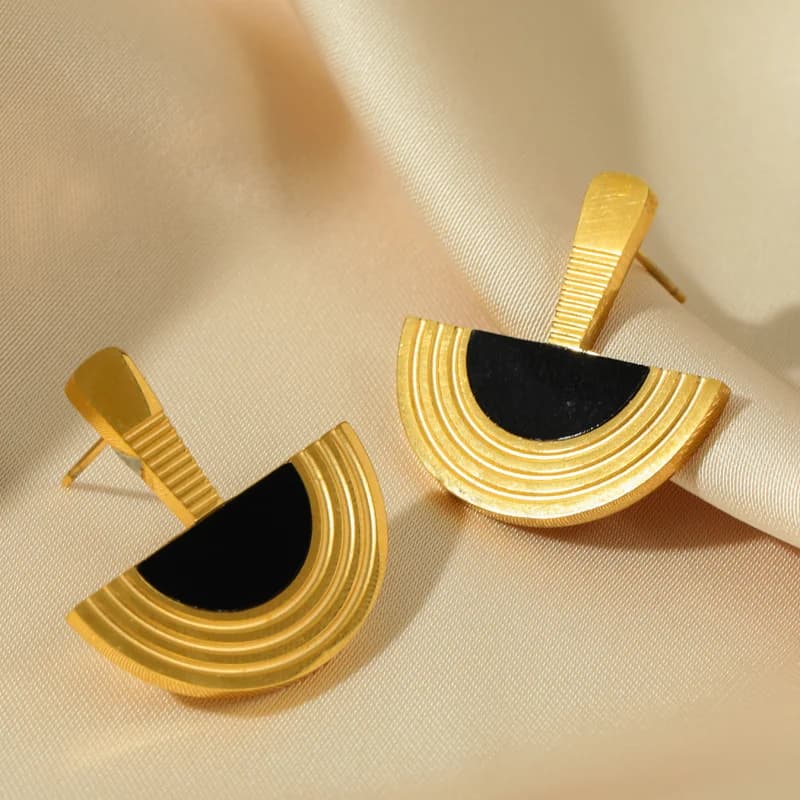 Geometric Semicircle Pendant Necklace and Earrings Set