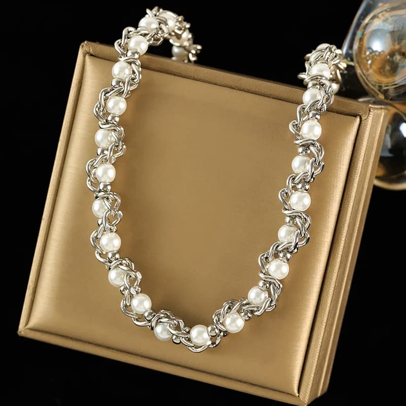 Snakehead Zircon Necklace, Silver Color